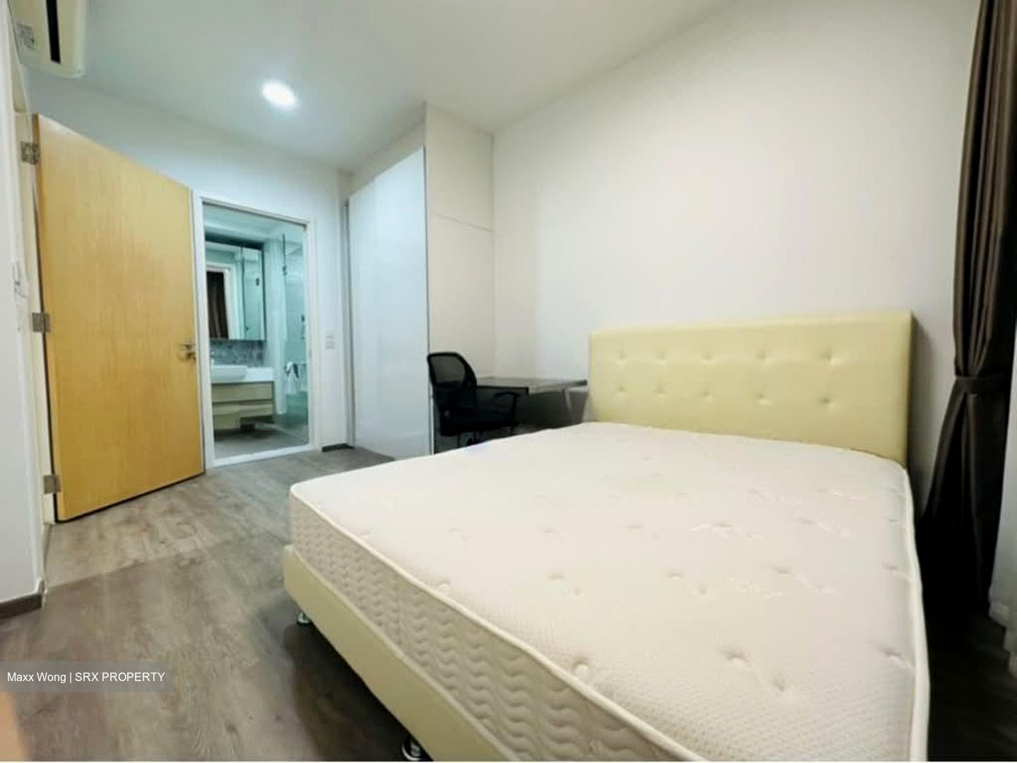 The Lakefront Residences (D22), Condominium #563050351